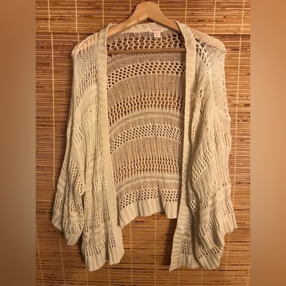 Xhilatation Lace Sweater Cover Up Size XXL - Picture 1 of 5